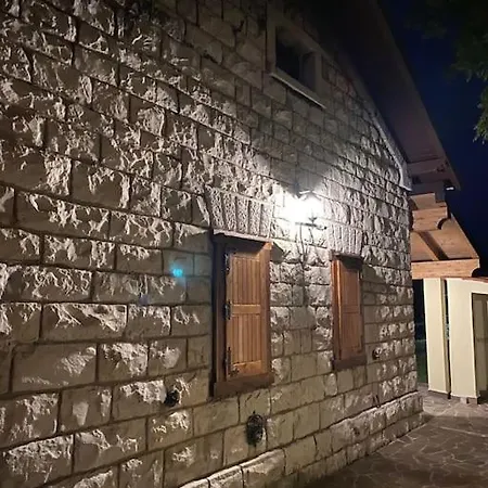 Hébergement de vacances Al Casel: Storico Casello Sulla Ciclabile Trieste