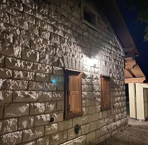 Hébergement de vacances Al Casel: Storico Casello Sulla Ciclabile Trieste