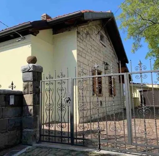 Al Casel: Storico Casello Sulla Ciclabile Hébergement de vacances *