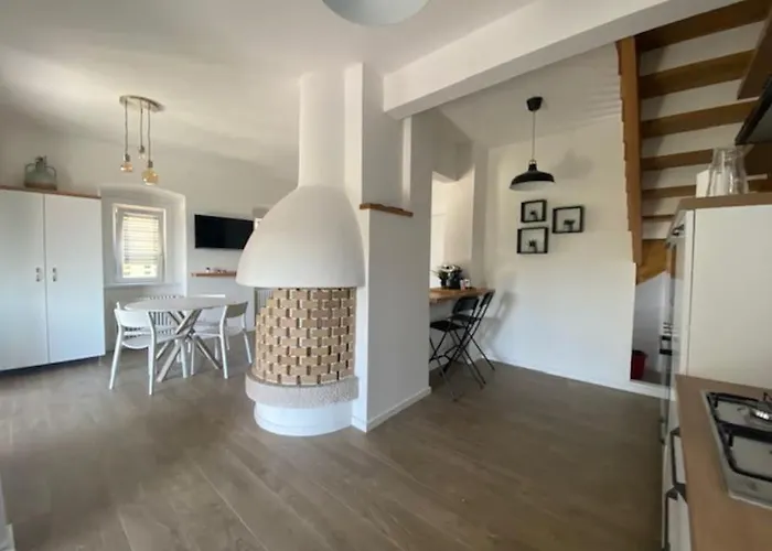 Hébergement de vacances Al Casel: Storico Casello Sulla Ciclabile Trieste